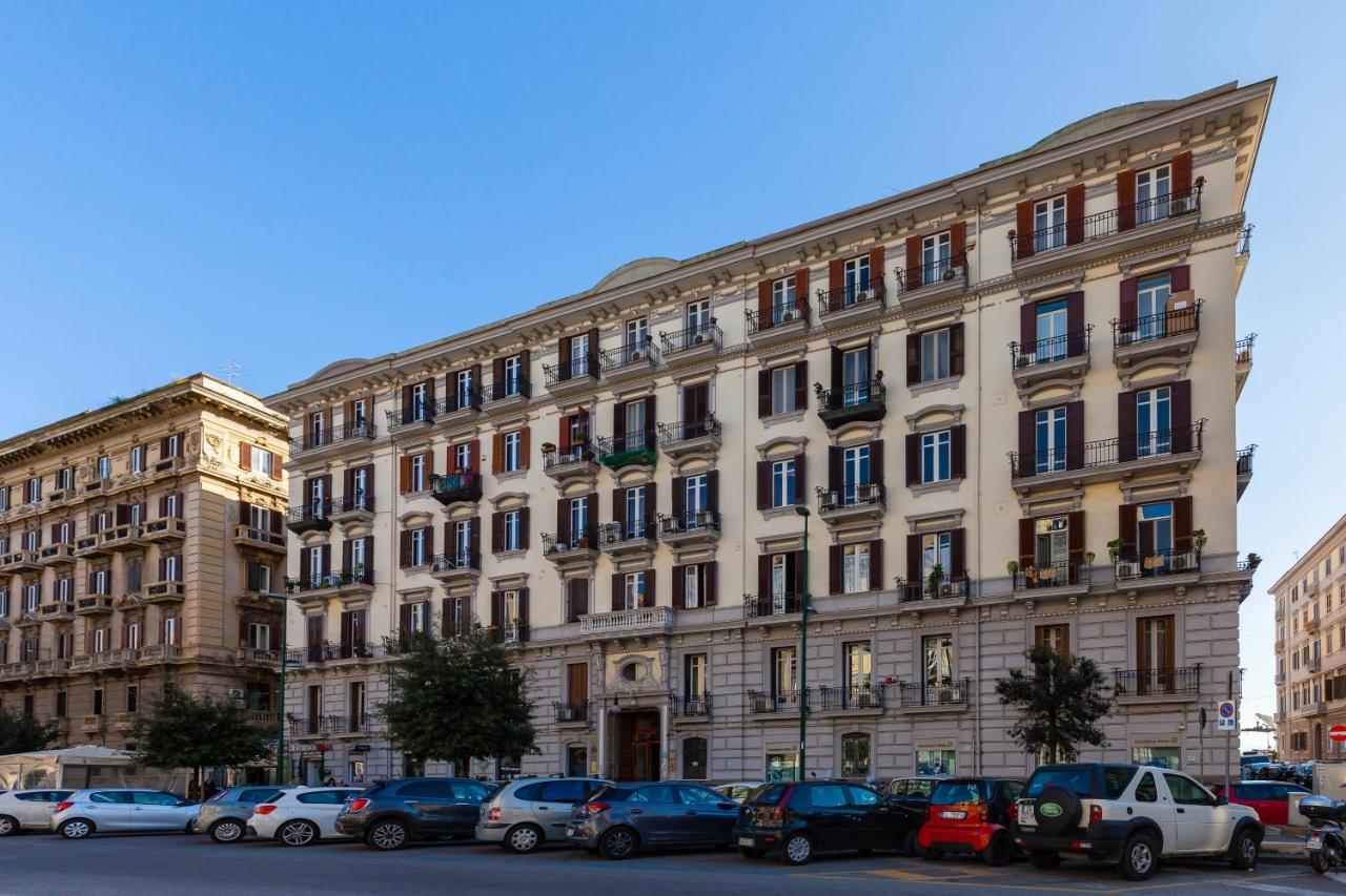 A Due Passi Dal Lungomare Di Mergellina By Wonderful Italy Apartamento Nápoles Exterior foto
